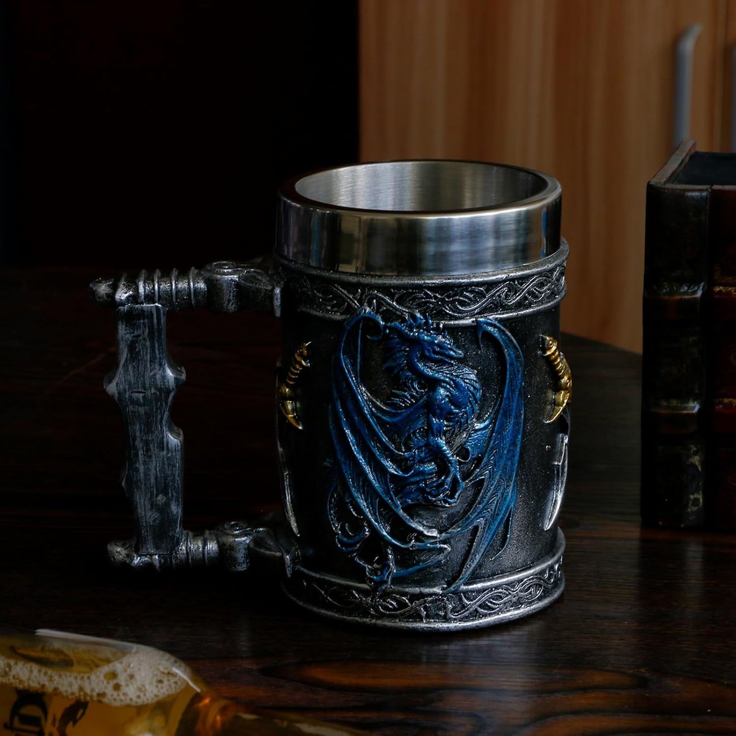 alikiki Medieval Large Beer Tankard Blue Dragon DnD Game Mug of Throne Stainless Coffee Cup Dungeons and Dragons Gifts for Men Women Dragon Collector Themed Party Decorations 21oz