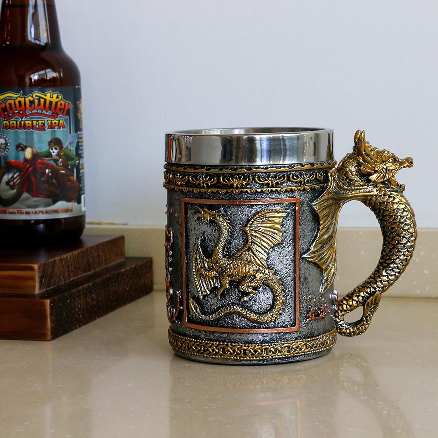 alikiki Medieval Dungeons and Dragons Coffee mug - 15.8oz Stainless Gold Roaring Dragon Beer Drink Mug for GOT Dragon Lovers Collector Ideal Novelty Gothic Father Day Gift Party Decoration