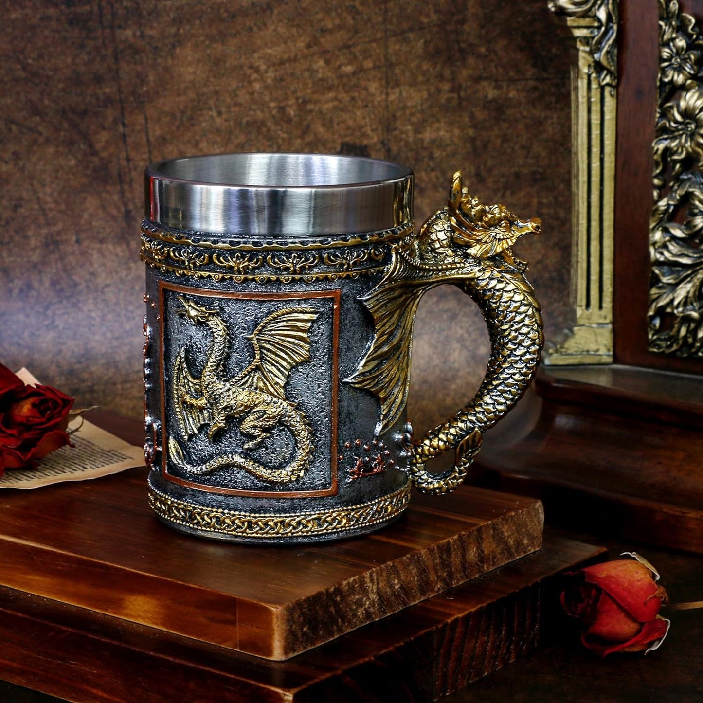 alikiki Medieval Dungeons and Dragons Coffee mug - 15.8oz Stainless Gold Roaring Dragon Beer Drink Mug for GOT Dragon Lovers Collector Ideal Novelty Gothic Father Day Gift Party Decoration